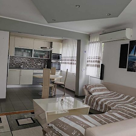 Tina Appartement Karlovac Buitenkant foto