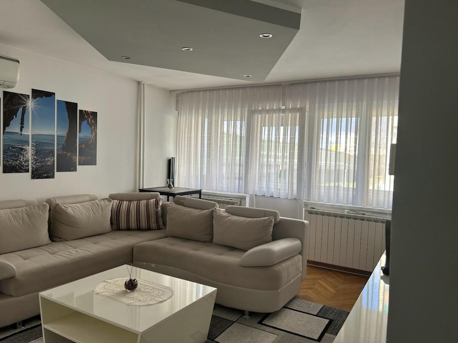 Tina Appartement Karlovac Buitenkant foto